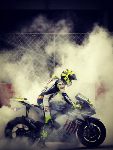 The Doctor Valentino Rossi_Fiat Burn Out